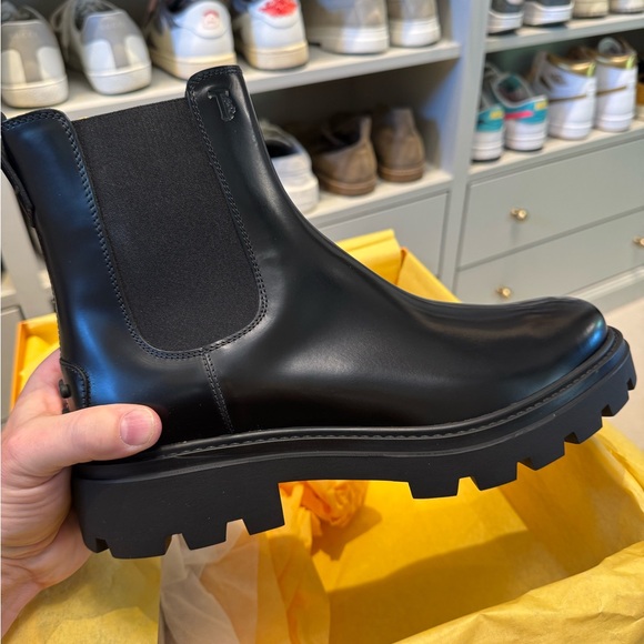 Tod's Black Leather Ankle Boots - Picture 13 of 16